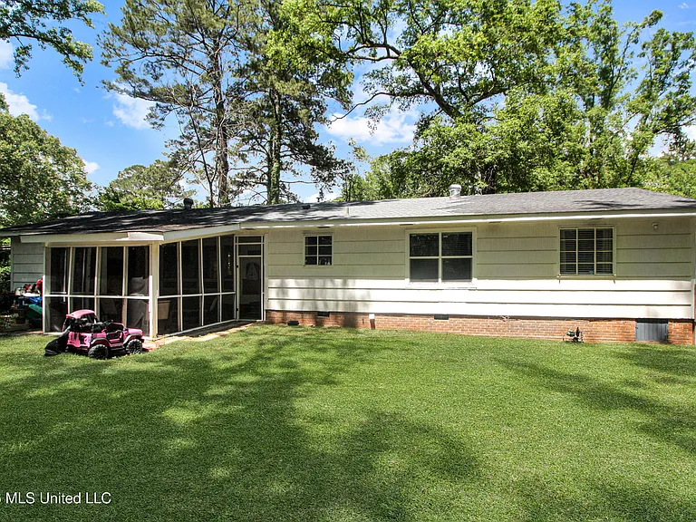 1849 Parkridge Dr — Photo 37