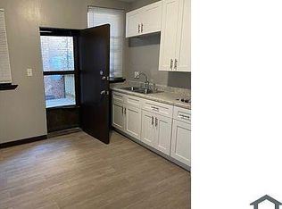 2109 E 68th St #3, Chicago, IL 60649