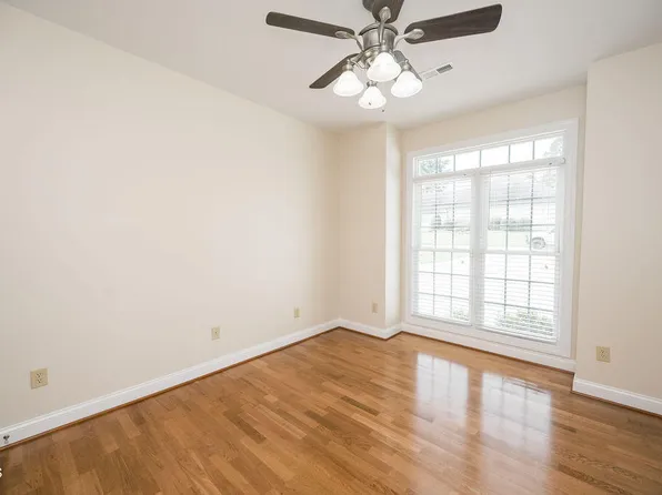 128 Crescent Dr, Dunn, NC 28334