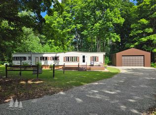 5005 Gamble Rd, Atlanta, MI 49709