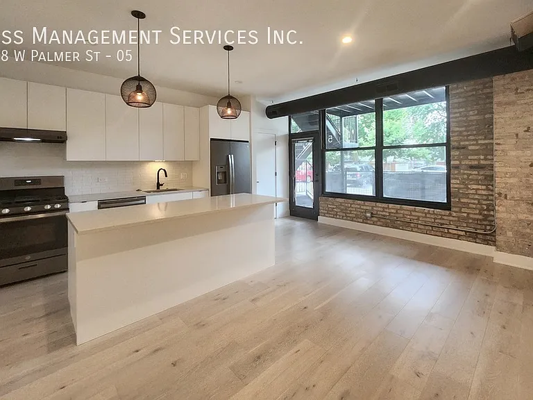 3228 W Palmer St #5 — Photo 2