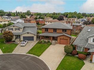 18 Marcel Pl, Hamilton, ON L9B1W3