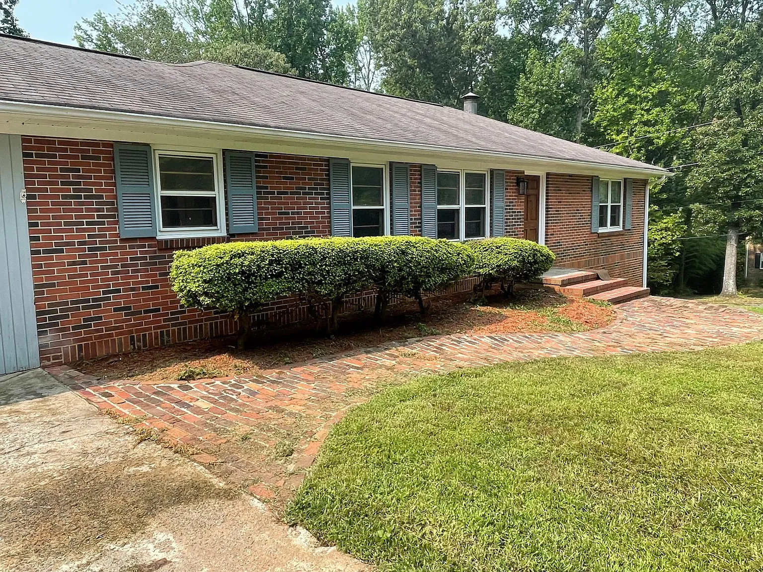 2130 Sedalia Ct SE — Photo 1