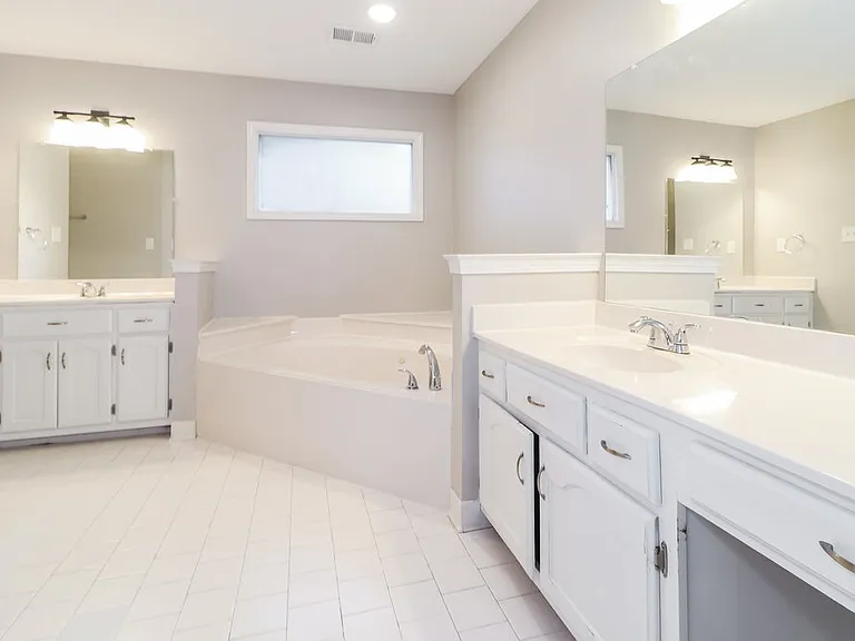 300 N Ericson Rd — Photo 10