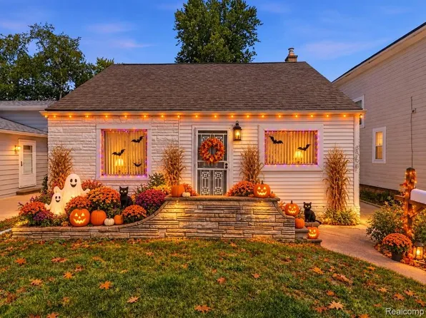 3358 Cummings Ave, Royal Oak, MI 48073