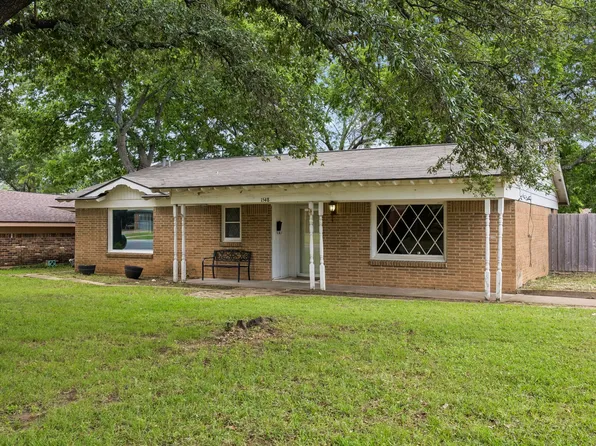 1548 Carl St, Fort Worth, TX 76103