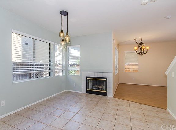 4th image of 5 Southside Ct