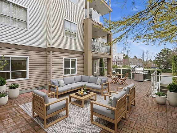 2nd image of 4758 53rd St #111