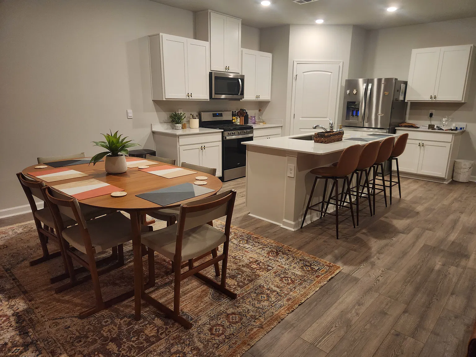 1 bed, 2511 sqft, $700 — Photo 4