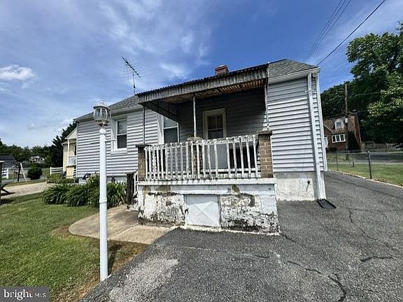 4th image of 1509 Rosewick Ave