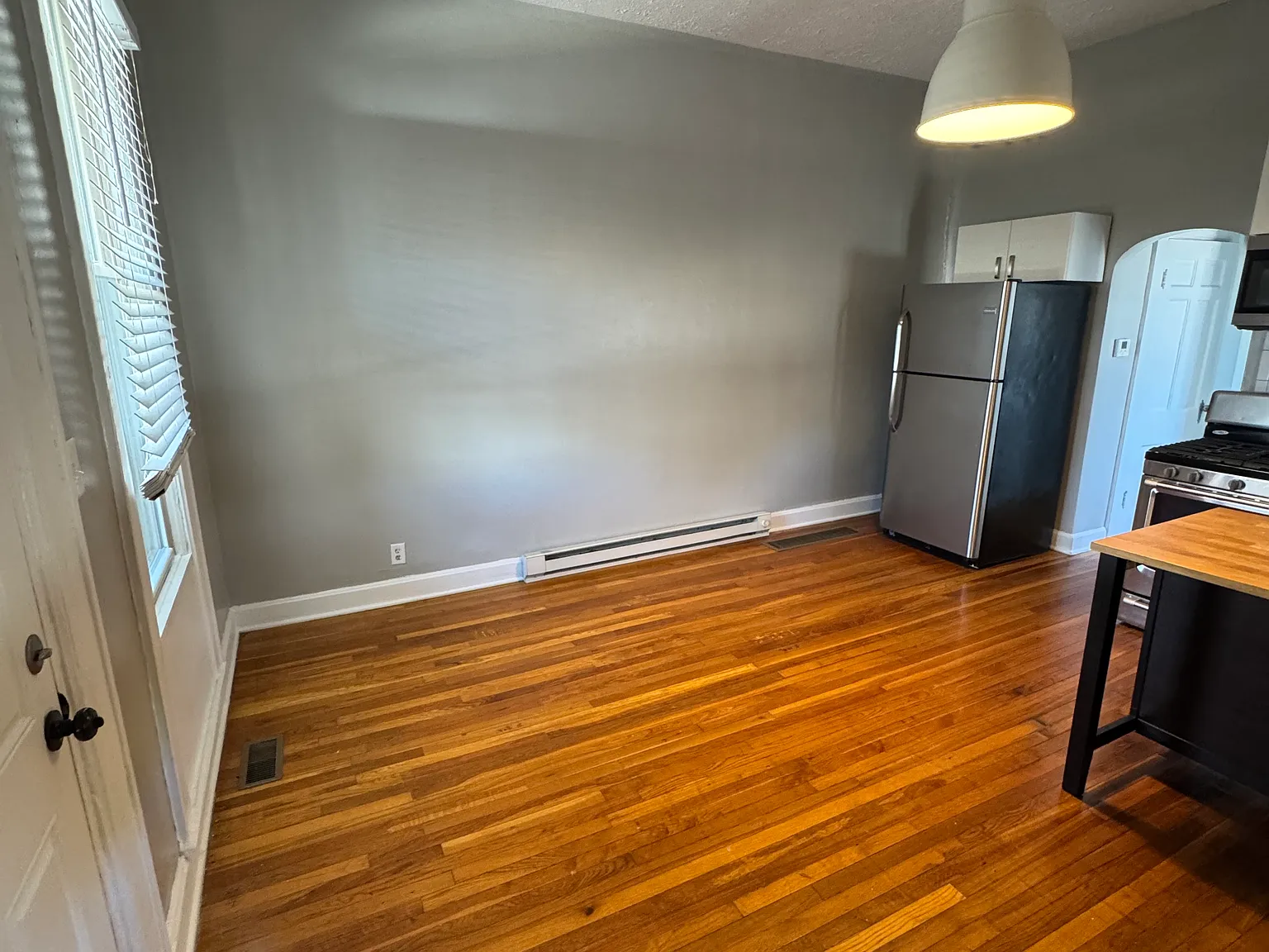 Studio, 500 sqft, $925 — Photo 2
