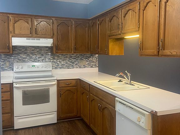 5th image of 15162 Glenwood Ave #1