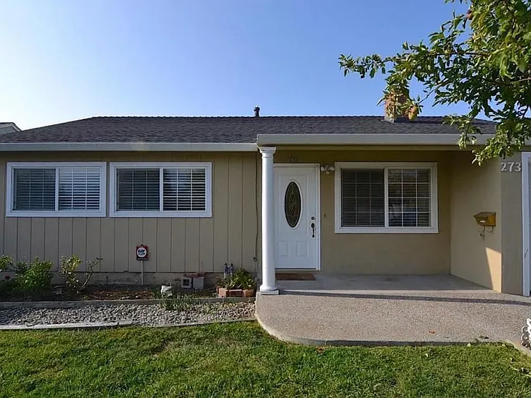 273 Staples Ave — Photo 2