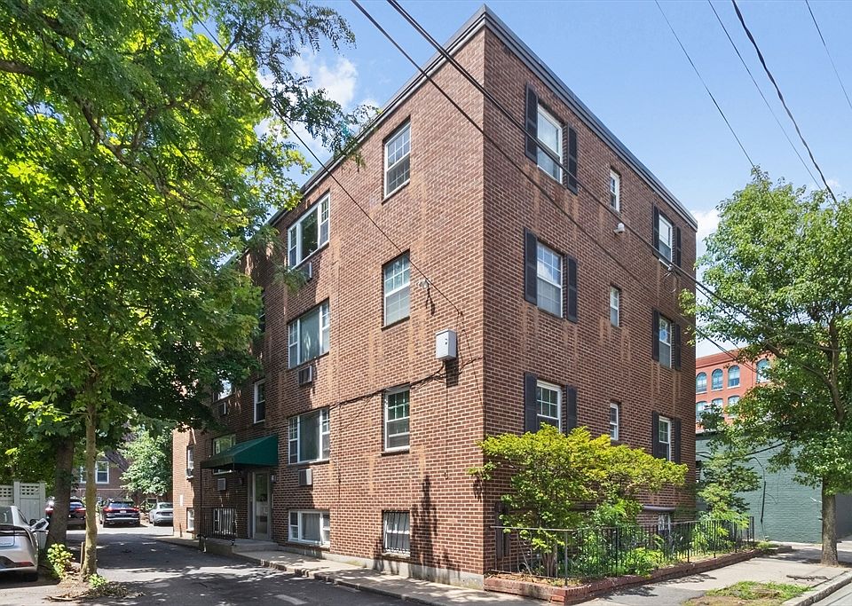 1st image of 5 Walden St APT 2