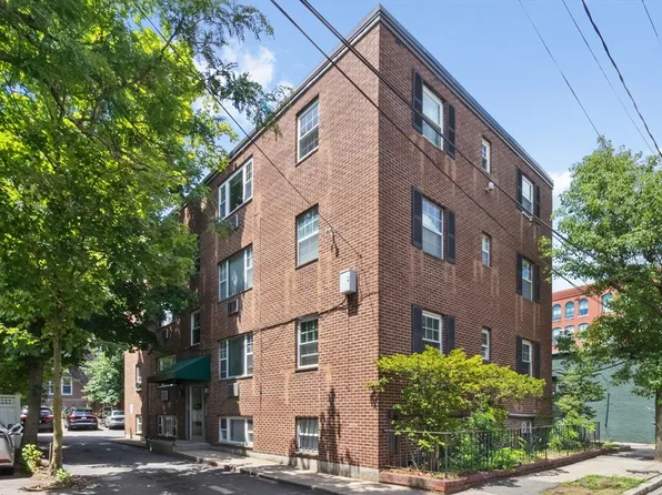 5 Walden St APT 2, Cambridge, MA 02140