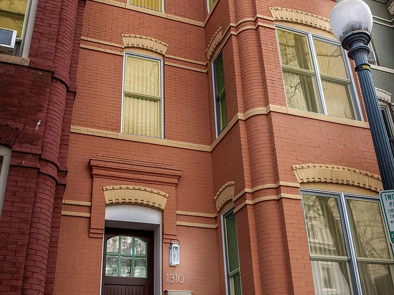 1310 Riggs St NW — Photo 3