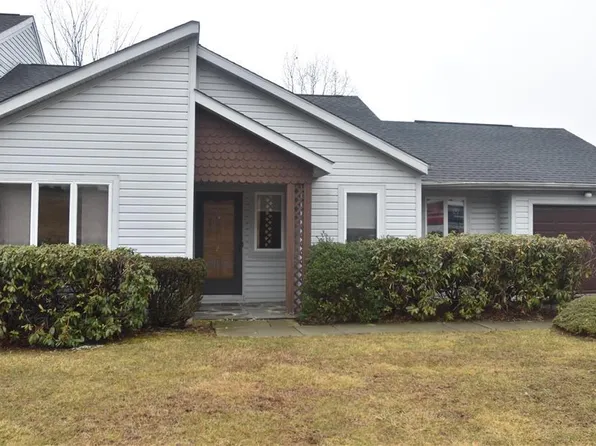 407 Manchester Rd, Saylorsburg, PA 18353