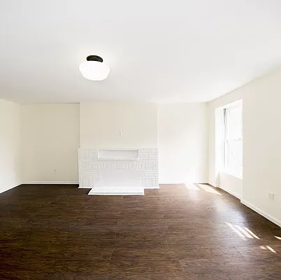 Rented by R New York | media 15