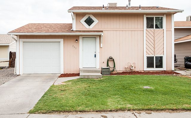 1st image of 523 Sara Ln