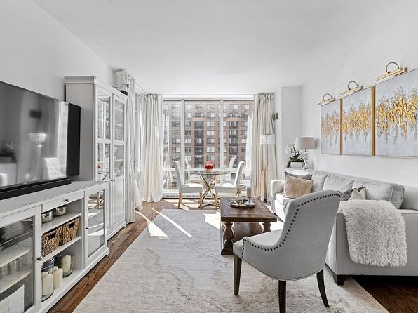 20 Newport Pkwy APT 1502