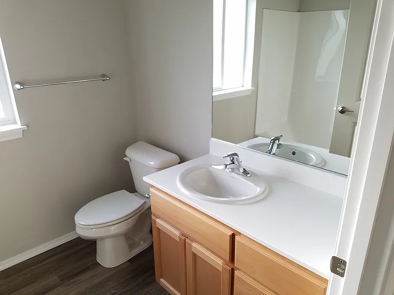 Pleasant View Apartments — Photo 6