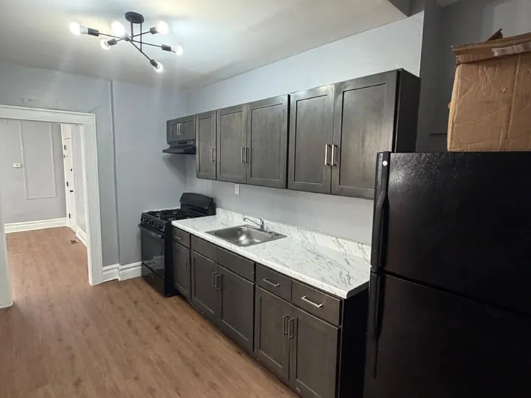 482 Jefferson Ave #3B — Photo 6