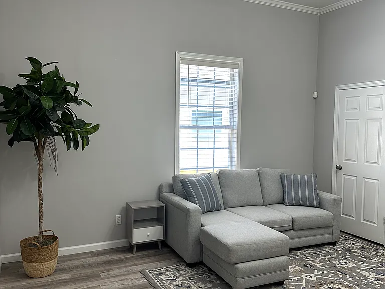 885 Crew St SW — Photo 11