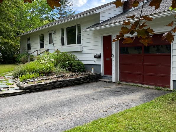 3 Crescent Ln