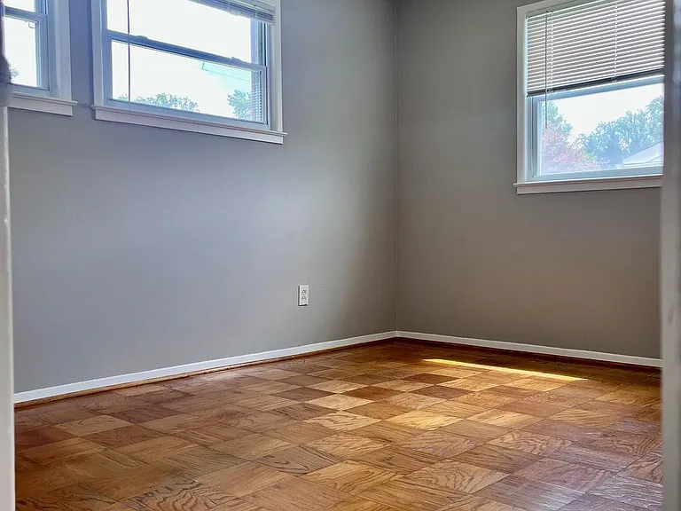 5350 Ravensworth Rd — Photo 29