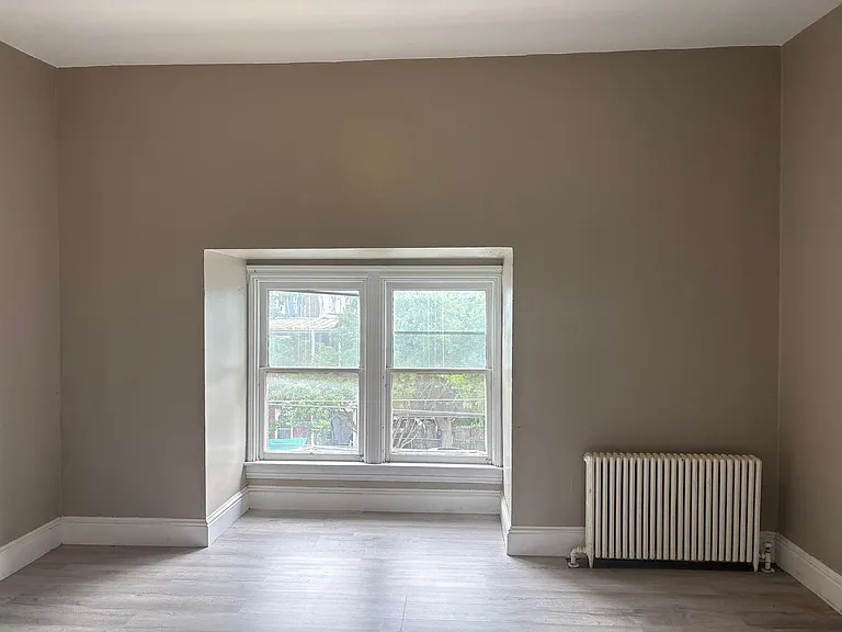 853 E Philadelphia St — Photo 16