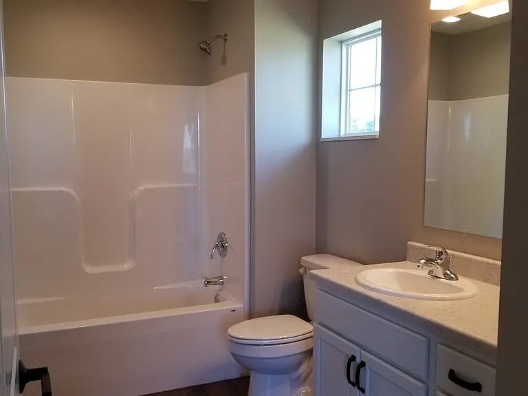 2613-2639 Apache Ct — Photo 10