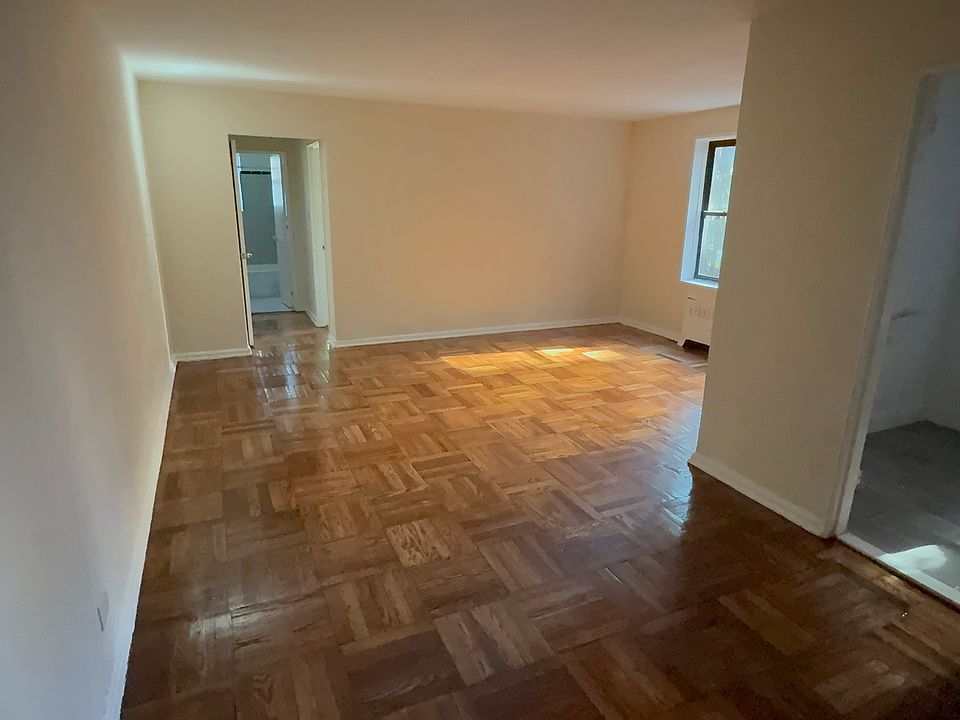 1st image of 13921 85th Dr APT 2A