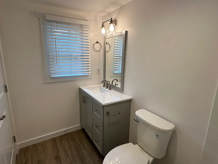 2232 W Rosedale St S #100 — Photo 18