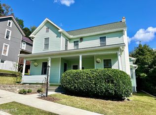 25 W 2nd St, Everett, PA 15537