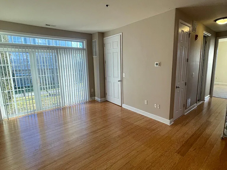 185 Horseshoe Ct — Photo 2