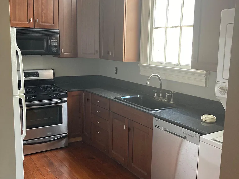 1127 Cadiz St — Photo 13