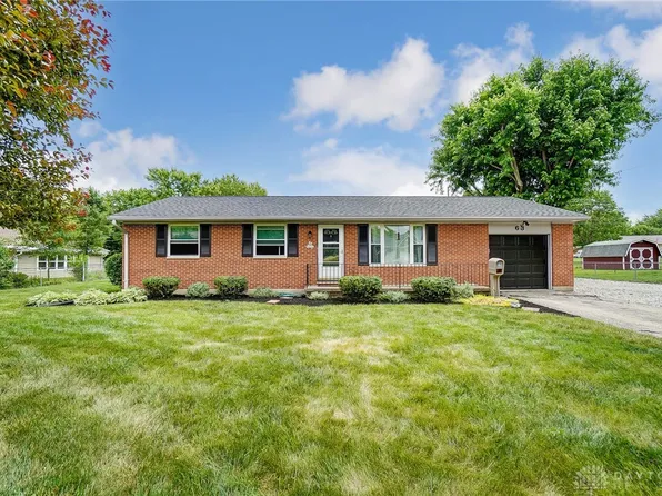 63 N Williams Dr, West Milton, OH 45383
