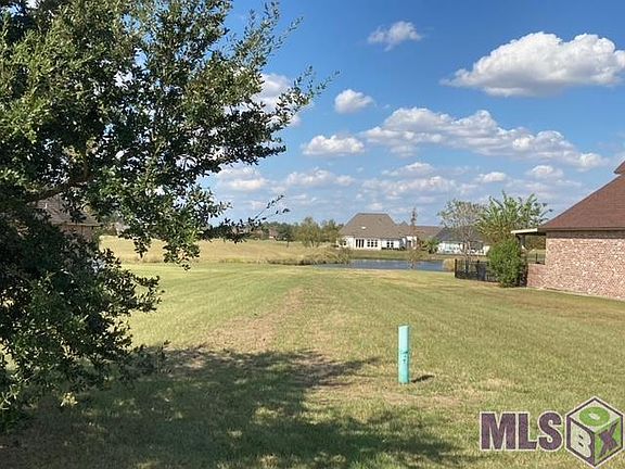 2nd image of 43080 Greentree Ave