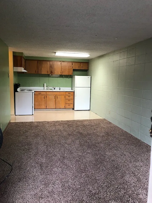 (CAM 8) ~ Spacious 1-bedroom Unit near Campus — Photo 3