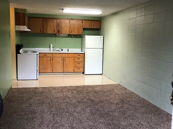 3rd image of 1668 Ferry St #8
