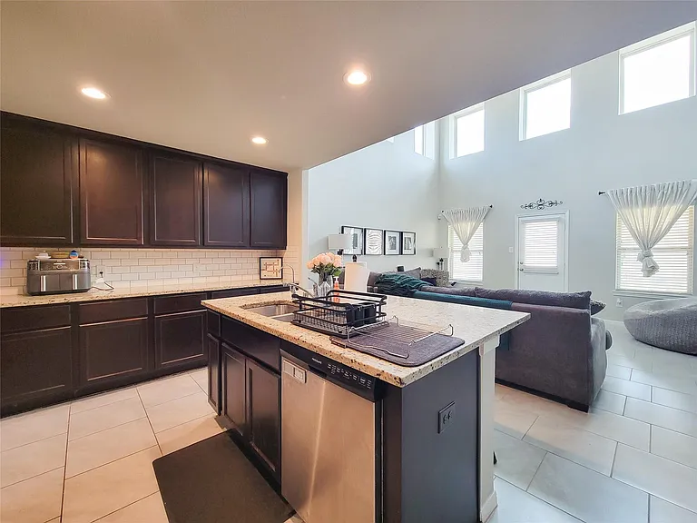 8003 Ecru Ln — Photo 17