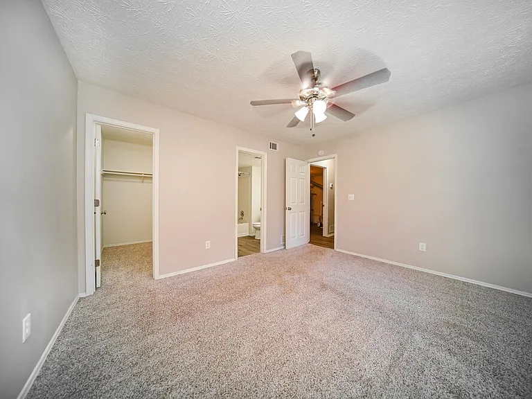 4919 Windsor Downs Dr — Photo 9
