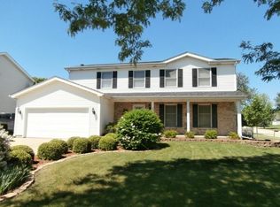 201 Loch Glen Ln, McHenry, IL 60050