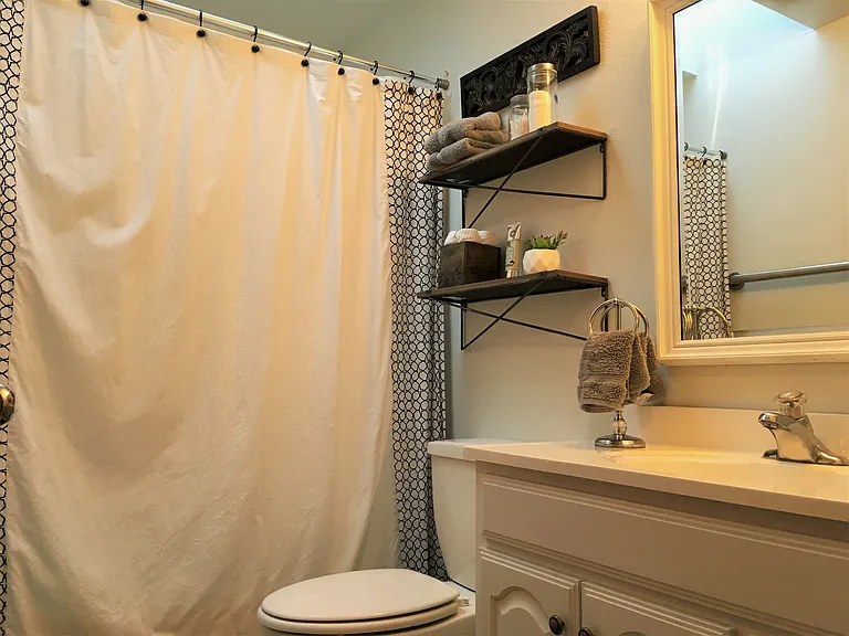 1614 NE Cackler Ln — Photo 15