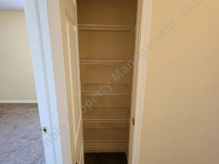 1003 Sweet Thorne Ct — Photo 18
