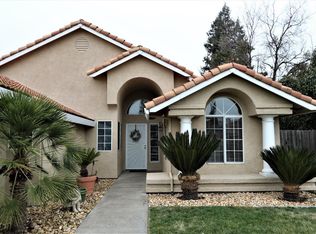 1518 E D St, Oakdale, CA 95361