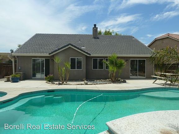 2nd image of 2226 Greenbriar Dr