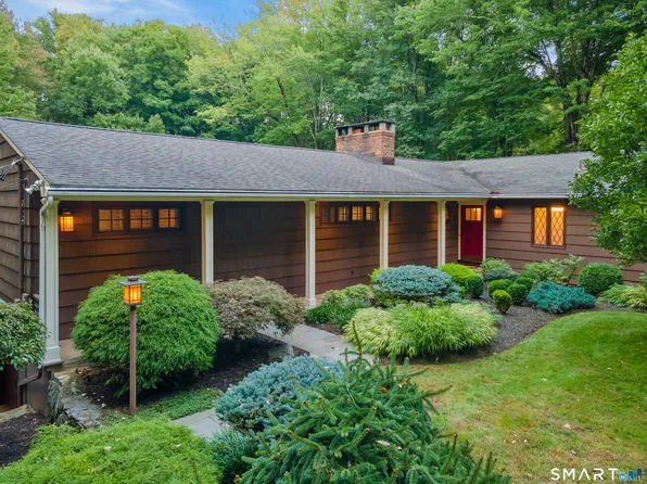 152 Head Of Meadow Road, Newtown, CT 06470