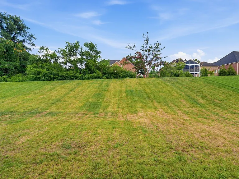 1061 Sycamore Ests — Photo 47