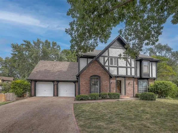 10412 W 50th Ter, Shawnee, KS 66203